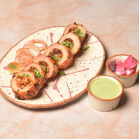 Hotel Varuna Varanasi Eksteriør bilde