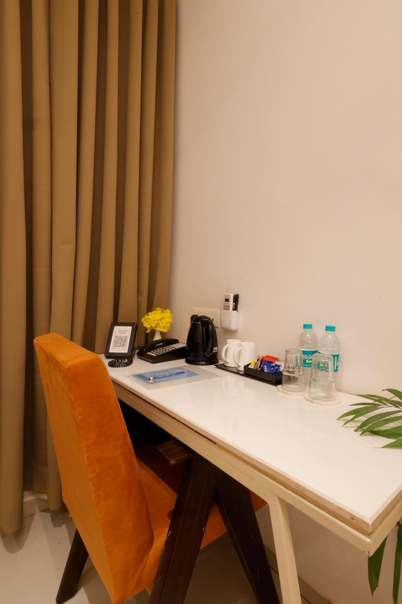 Hotel Varuna Varanasi Eksteriør bilde
