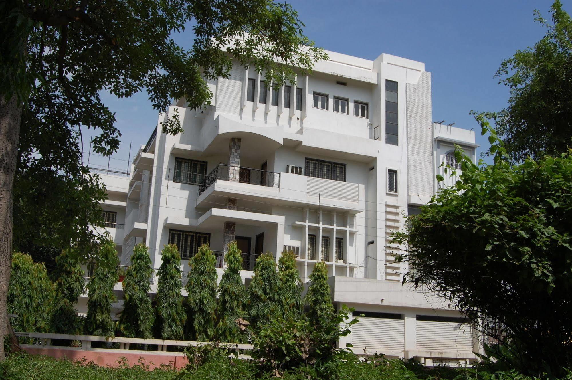 Hotel Varuna Varanasi Eksteriør bilde