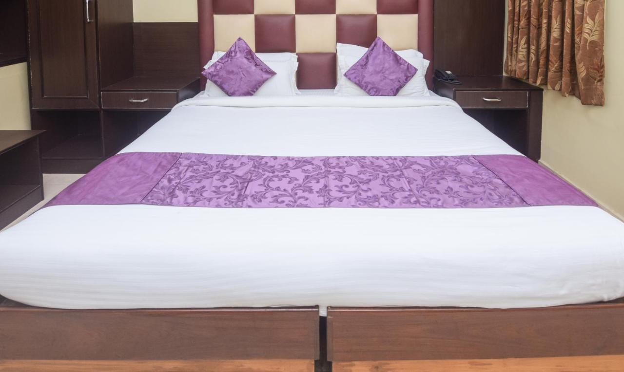Hotel Varuna Varanasi Eksteriør bilde