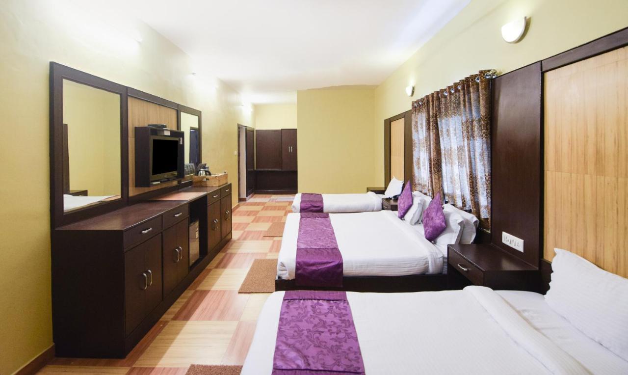 Hotel Varuna Varanasi Eksteriør bilde
