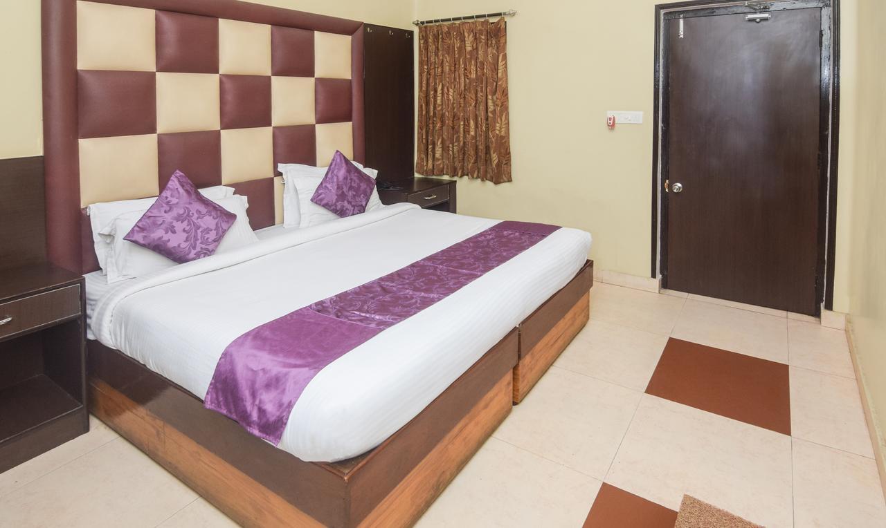 Hotel Varuna Varanasi Eksteriør bilde