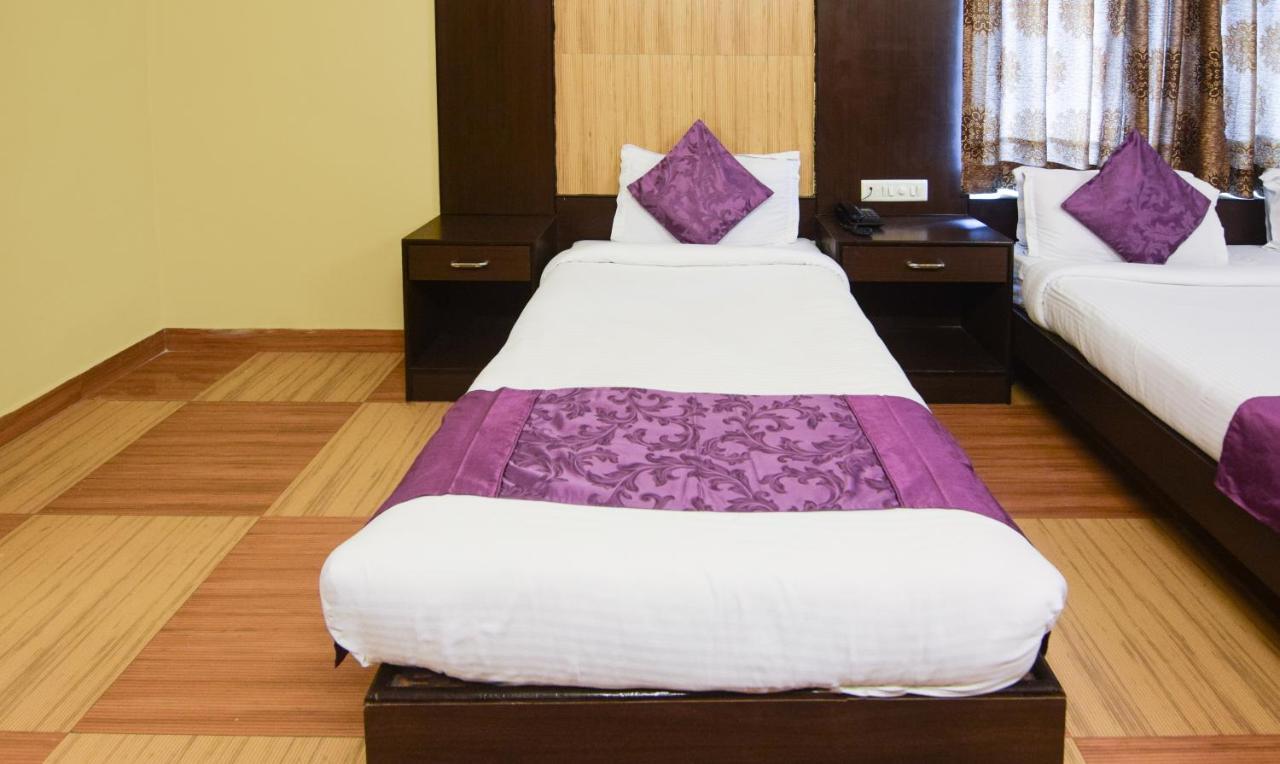 Hotel Varuna Varanasi Eksteriør bilde