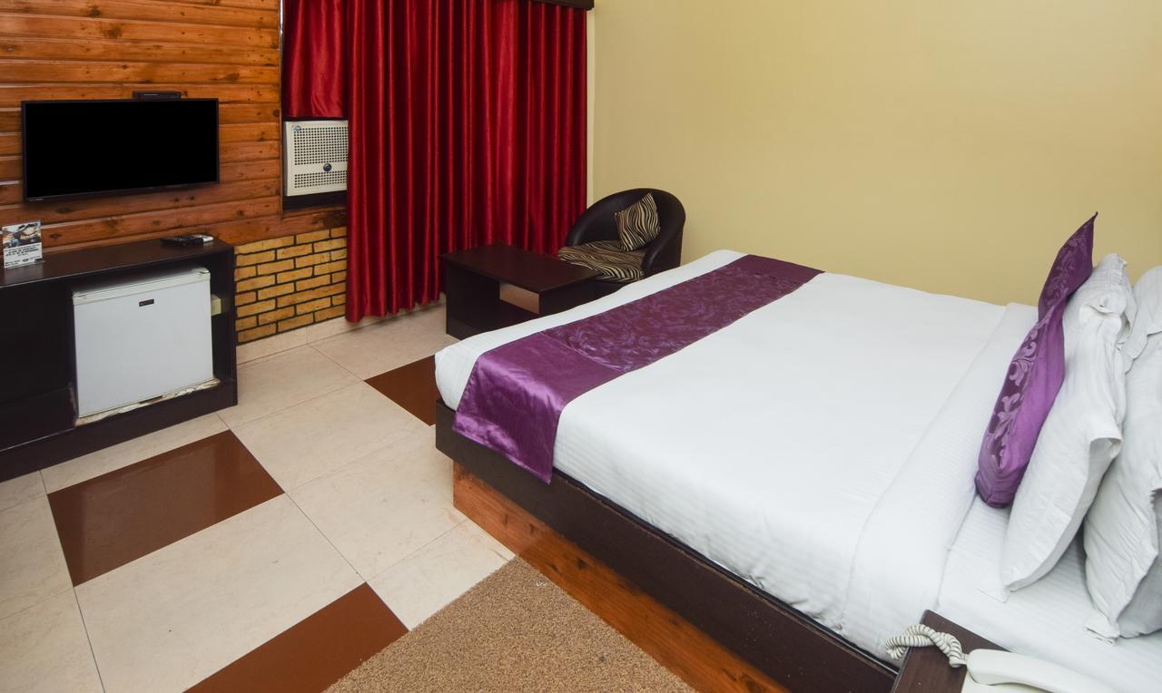 Hotel Varuna Varanasi Eksteriør bilde