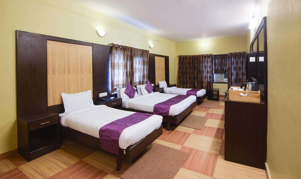 Hotel Varuna Varanasi Eksteriør bilde